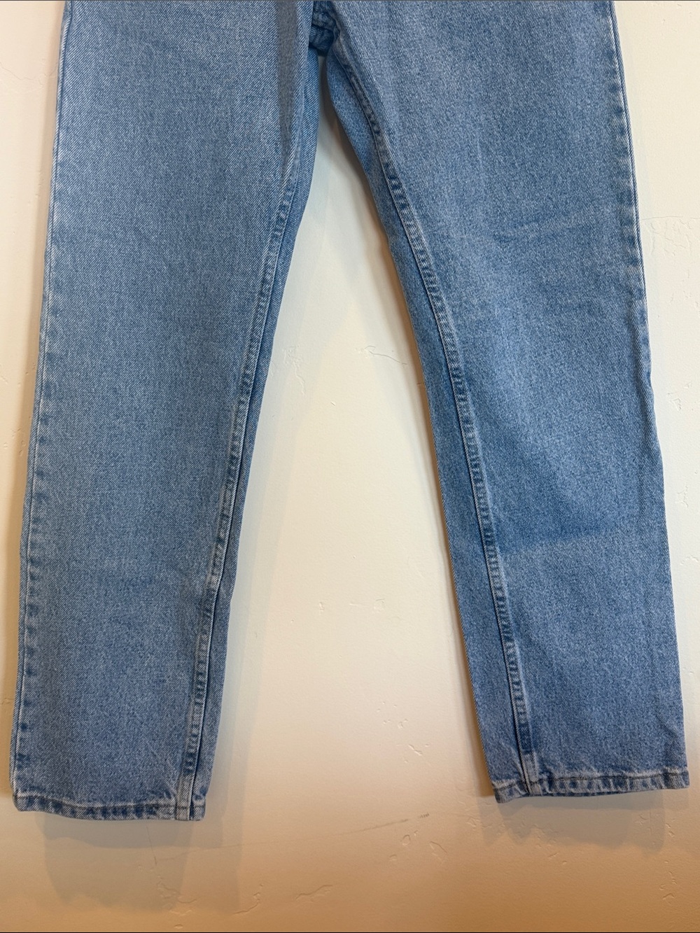 Men’s Wrangler Authentics Jeans in Light Wash Denim size 28x30 - Picture 3 of 6